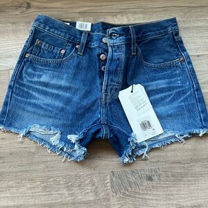 🎉NWT🎉 Levi’s 501 Shorts Size 27